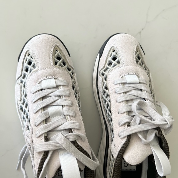 CHANEL SNEAKERS - Picture 3 of 4